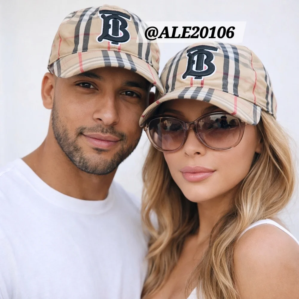 Burberry London Unisex Vintage TB LogoNova Check Baseball cap Size Mediun - Picture 2 of 13